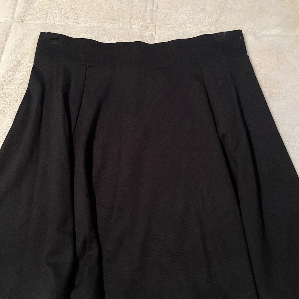 H&M Black Midi A-Line Skirt with Pleats